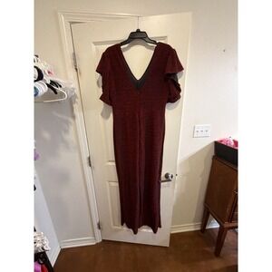 Plus Size‎ V-Neck Flutter Sleeve Metallic Shimmer Jumpsuit